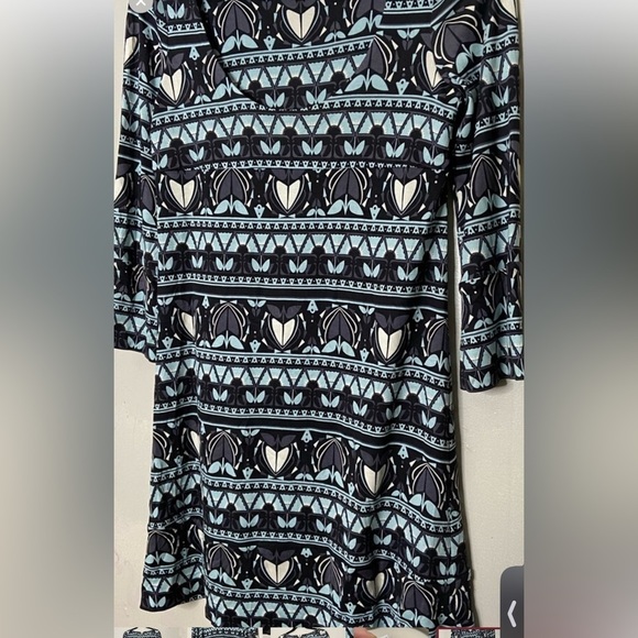 DIANE VON FURSTENBURG 100% Silk Dress - Picture 7 of 8